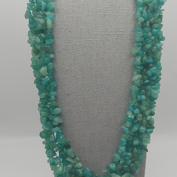 Green/Teal Faux Stone Necklace - Picture 2 of 9
